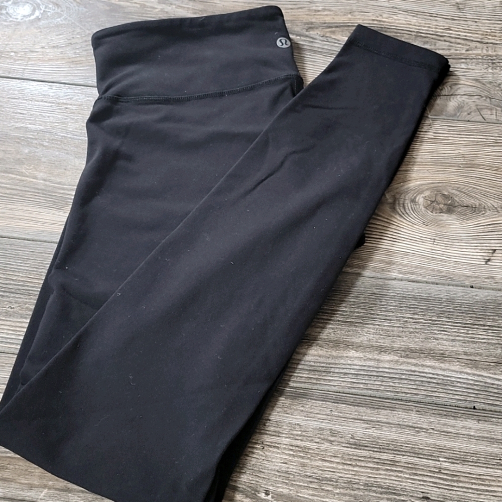 Lululemon woman's joga  black leggings